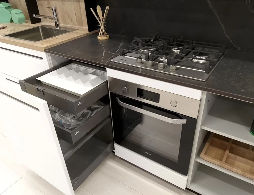 Cucina lineare Tekna di Arredo3