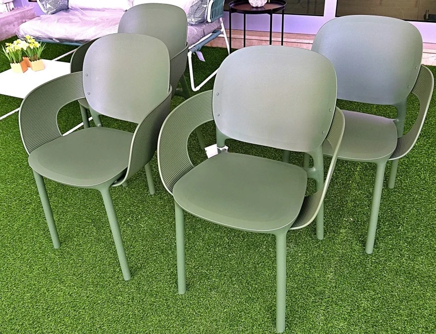 Sedia da giardino Hug Go Green di Scab Design